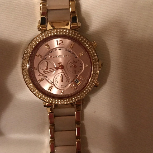 MICHAEL KORS rose gold women’s watch - Picture 2 of 5